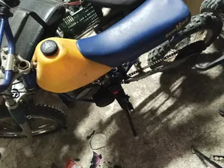 Moto Infantil Italjet Azul/Amarillo