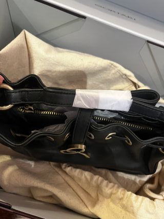 Bolso Gortari Negro Piel