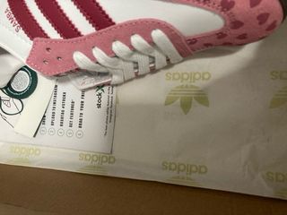 Zapatillas Adidas rosas y blancas