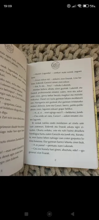 Libro . Asteburu bat eskiatzen