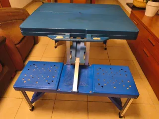 Mesa plegable camping azul