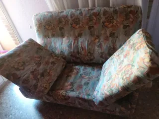 Sofá 2 plazas estampado floral