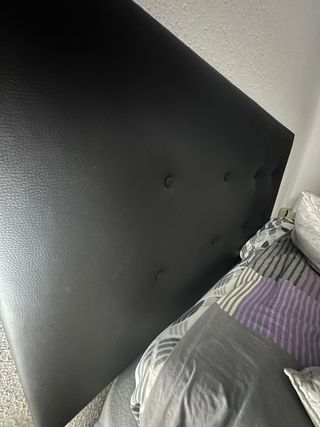 Cabezal de cama tapizado negro