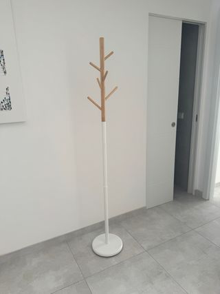 Perchero de pie madera y metal