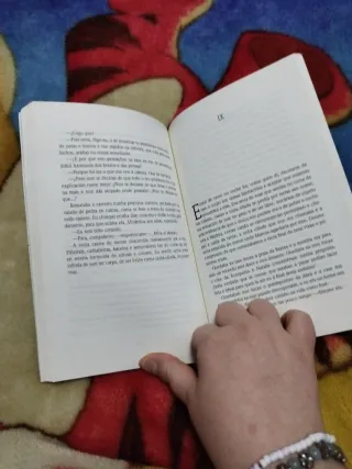 Libro Anagnorise de María Victoria Moreno