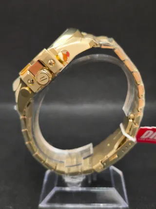 Reloj Diesel DZ4642 Mega Chief Hombre Oro/Rojo