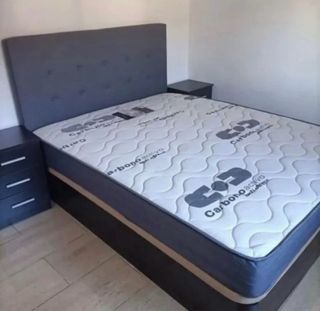 Liquidación:canapés y colchones armarios y sofas