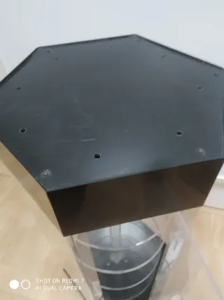 Vitrina giratoria expositora con luz