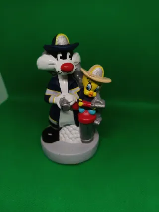 Piolín y Silvestre Bomberos Figura
