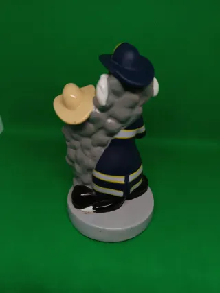 Piolín y Silvestre Bomberos Figura