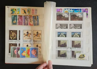 Album Francobolli Cina San Marino Messico Yemen