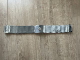Cinturón plateado