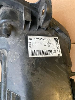 Faro Opel Insignia 1ZT009631