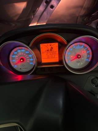 Kymco Superdink 300i Maxi Scooter Negra/Gris