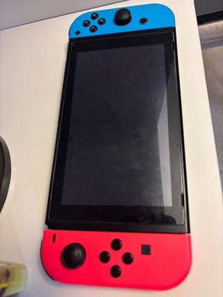Nintendo Switch Azul y Rojo