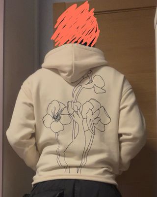 Sudadera beige con capucha