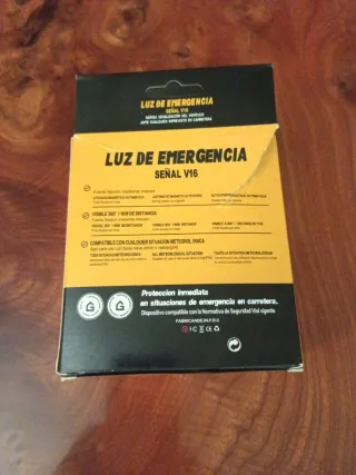 Luz de emergencia V16 homologada