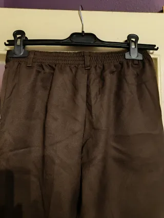 Pantalón niño marrón