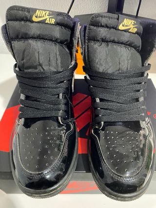 Jordan 1 Retro High black metallic gold (2020)