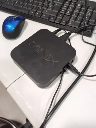 Pc MINIX +pantalla+teclado+raton PC Completo Negro