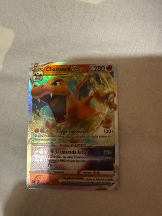 Carta Pokémon Charizard VASTRO 280 HP NEGOCIABLE