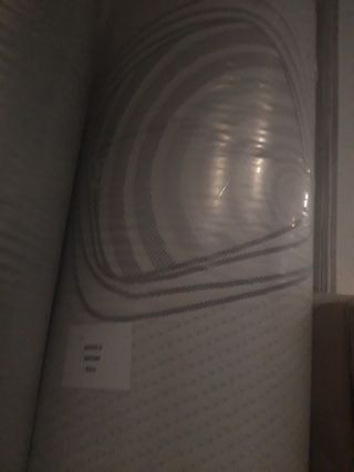 Colchón enrollado disponible abyerto