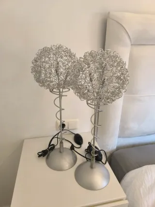 Lámparas de mesa diseño esfera metal