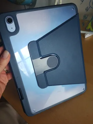 iPad 10ª Gen 64GB + Funda Giratoria + Lápiz