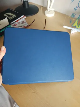 iPad 10ª Gen 64GB + Funda Giratoria + Lápiz