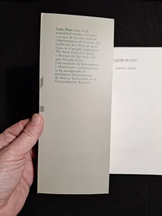 Sadie Plant. Ceros + Unos