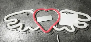 Lampada Neon LED "Cuore con Ali"