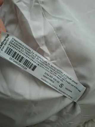 Chaquetón  de pelo corto talla S Stradivarius