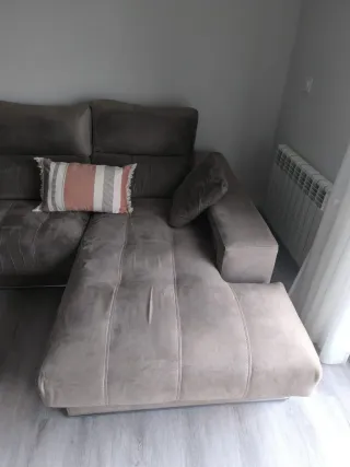 Sofá chaiselongue gris
