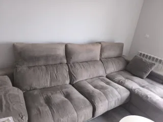 Sofá chaiselongue gris