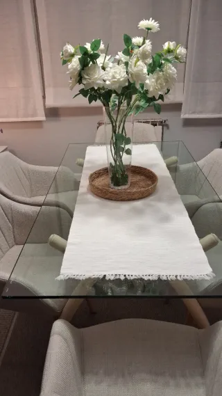 Mesa de salón de cristal