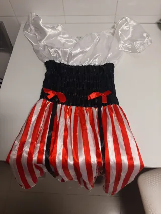 Disfraces pirata hombre y mujer