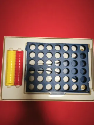 Juego de mesa Conecta 4 MB