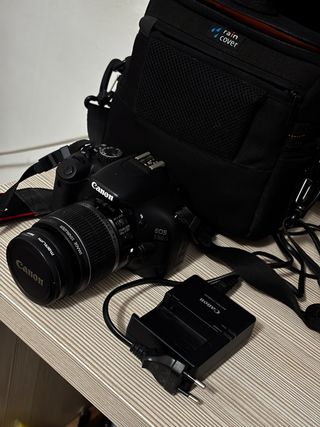 Canon EOS 550D Cámara Digital + Bolso