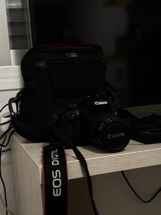 Canon EOS 550D Cámara Digital + Bolso