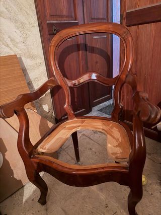 Sillón antiguo madera maciza estilo paridora