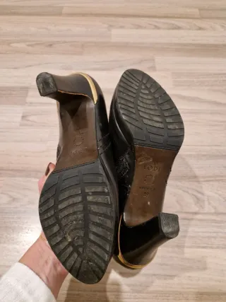 Botines LODI Piel Negro Tacón