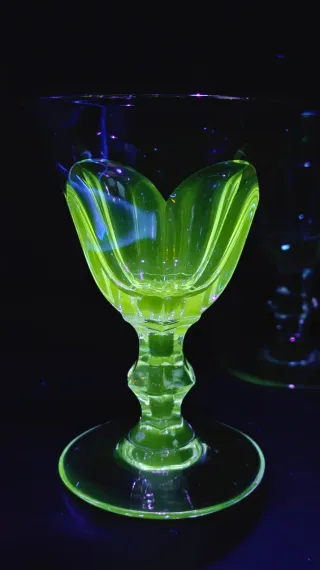 Set 4 Copas Licor - Cristal Uranio Tallado