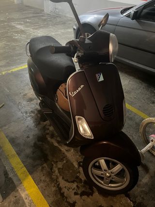 Vespa Lx50 50cc Scooter Marrón