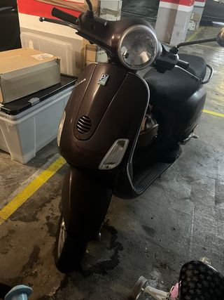 Vespa Lx50 50cc Scooter Marrón