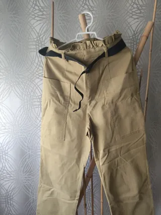 Pantalón Zara Beige Talla XS