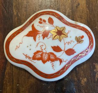 Caja de porcelana china con tapa