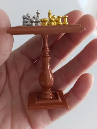 Ajedrez para casa de muñecas