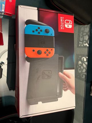 Nintendo Switch 1ª Gen + Accesorios