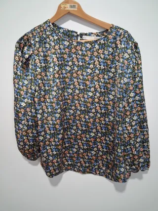 Blusa H&M floral Talla S