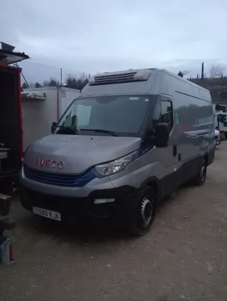 Iveco Daily 2018 furgón isotermo etiqueta ECO